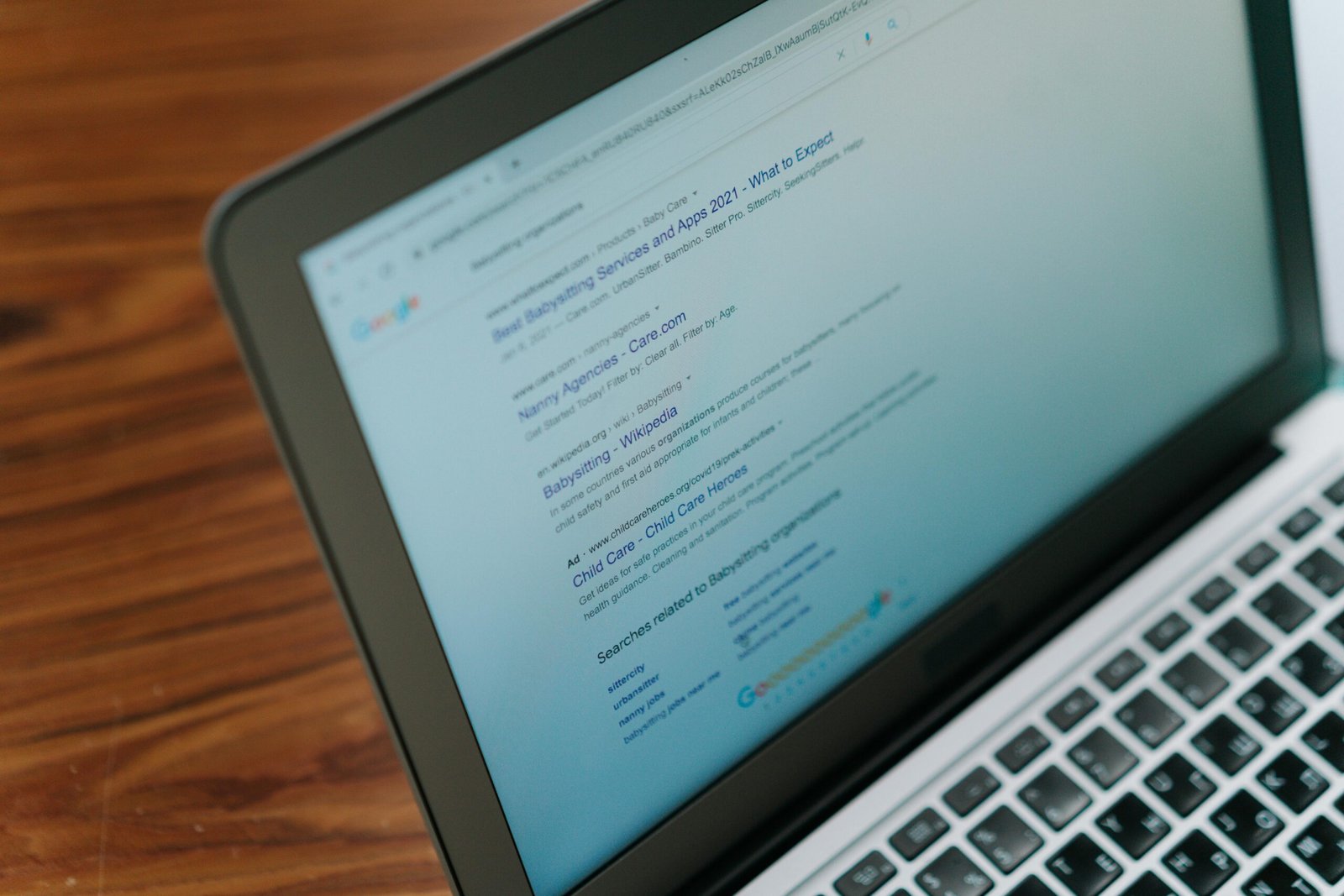 Zero-Click Searches: How to Win Featured Snippets in 2025